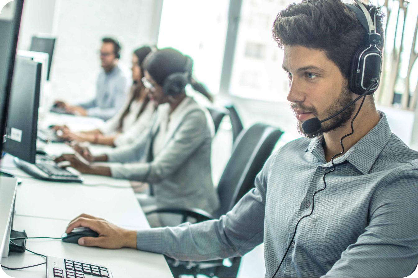 تماس با پشتیبانی ایرلاین برای مطمئن شدن از صدور بلیط هواپیما