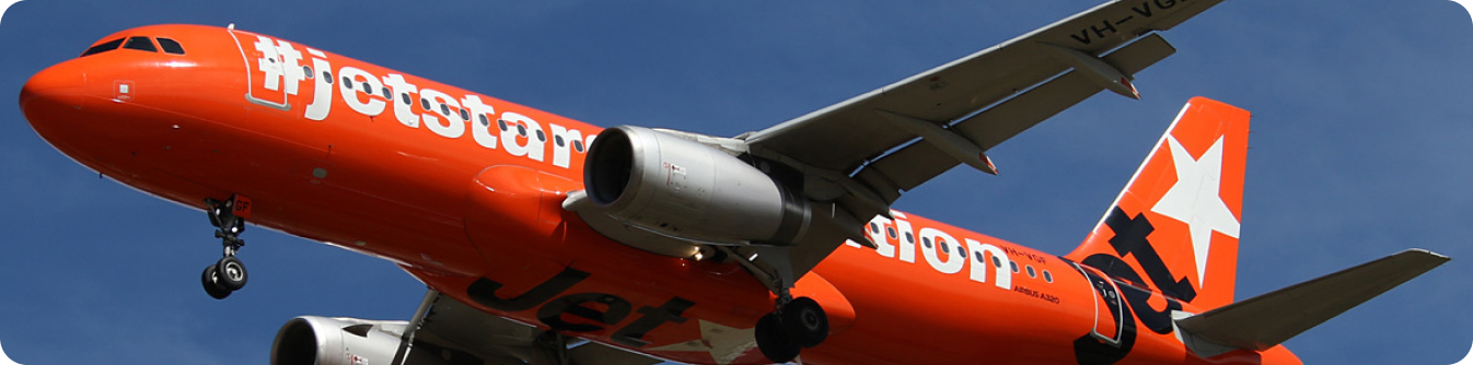 جت‌استار ایرلاینز با لوگوی قرمز